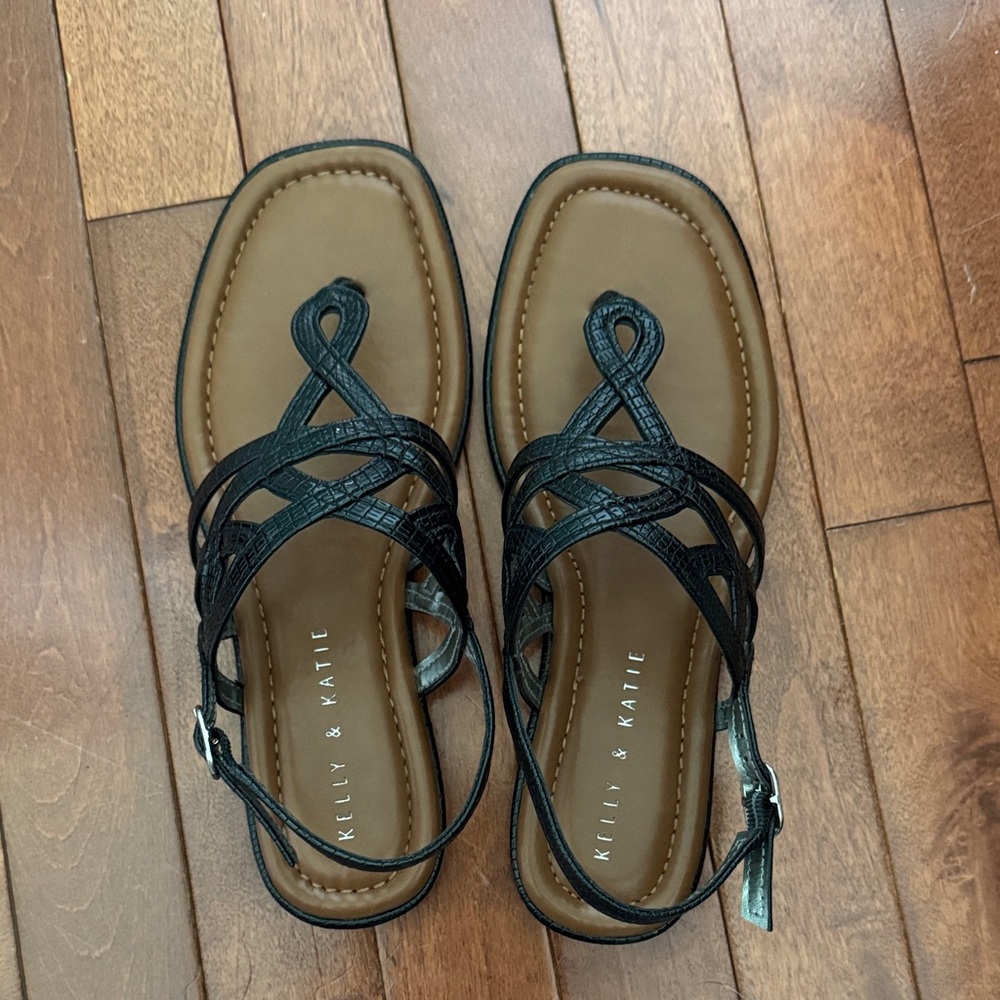 Kelly & Katie Black Strappy Sandals